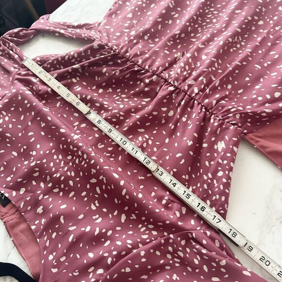 Vici Collection Mauve Dot Faux Wrap Side Tie Mini Dress women’s size small NEW - Picture 12 of 13